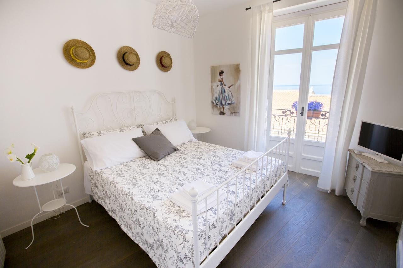 Azzurro B&B Cefalù Eksteriør billede